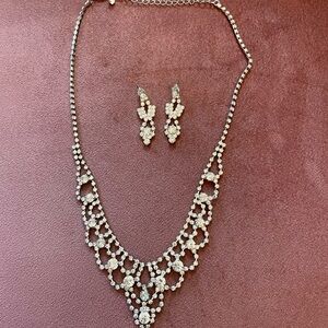 Charming Charlie Necklace and Earring Set